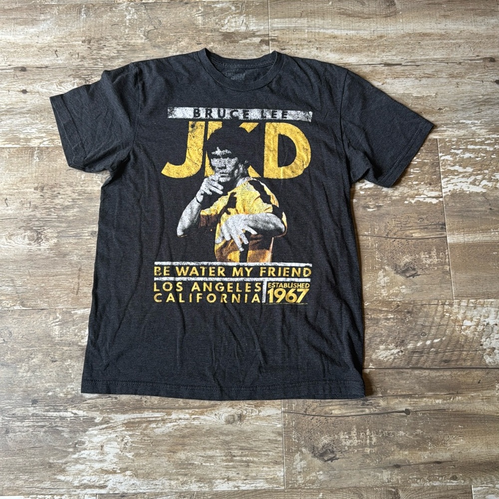 Bruce Lee Martial Arts Master JKD Est 1967 Be Water My Friend Men's Medium